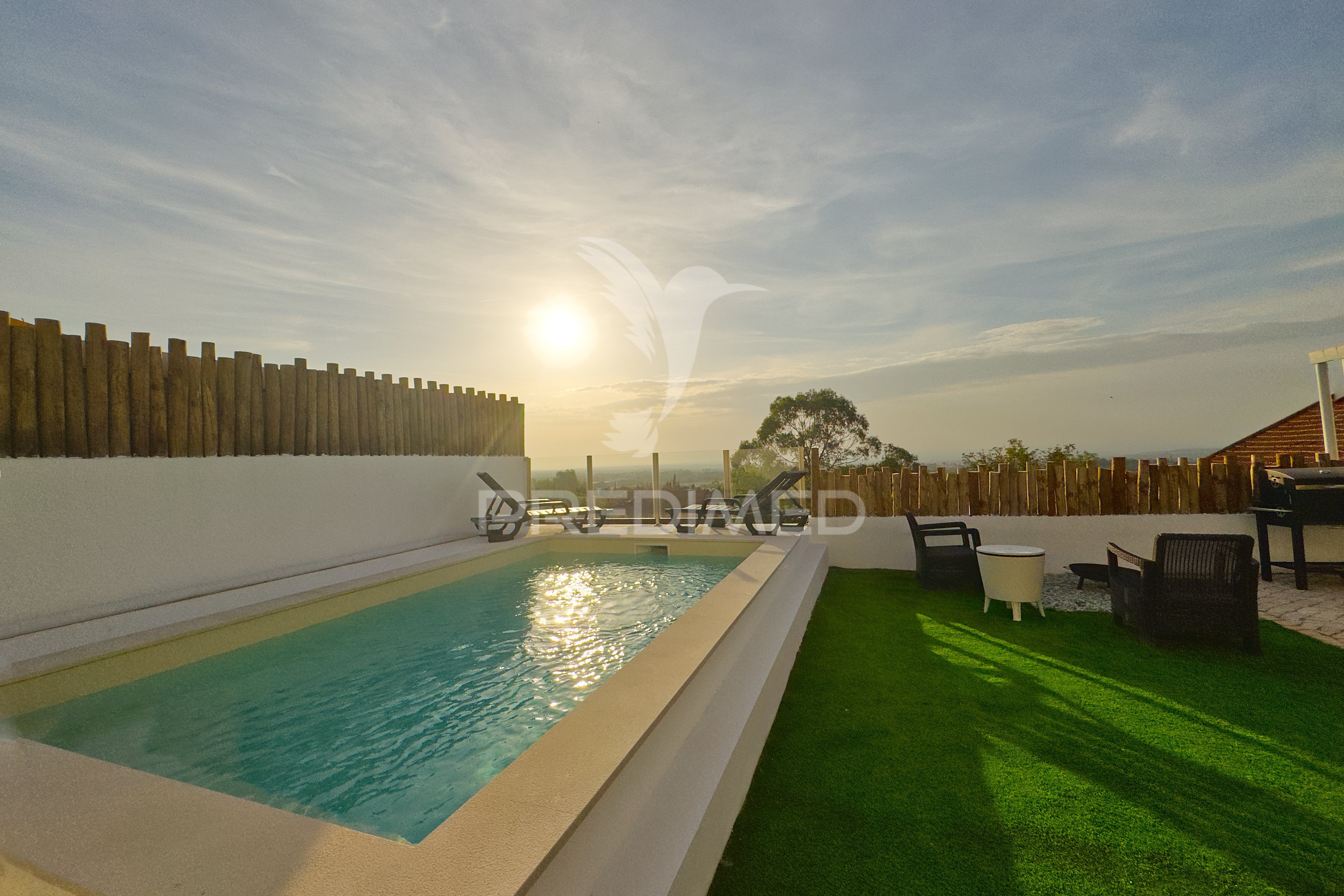 Moradia T3 com piscina e jardim, a poucos minutos de Lisboa. · Azeitão (São Lourenço e São Simão)