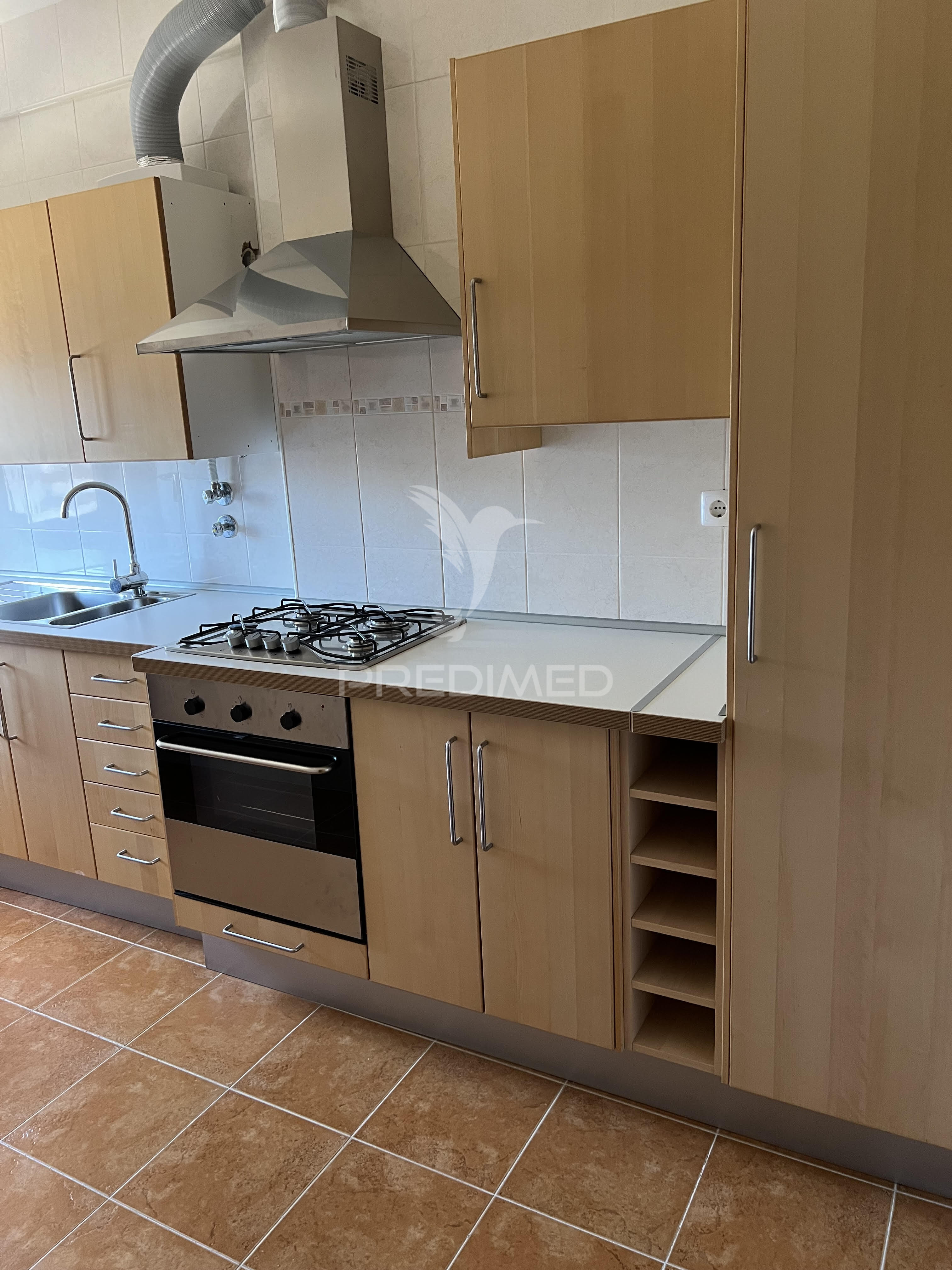Apartamento t2 arrendado no centro da Amadora · Mina de Água